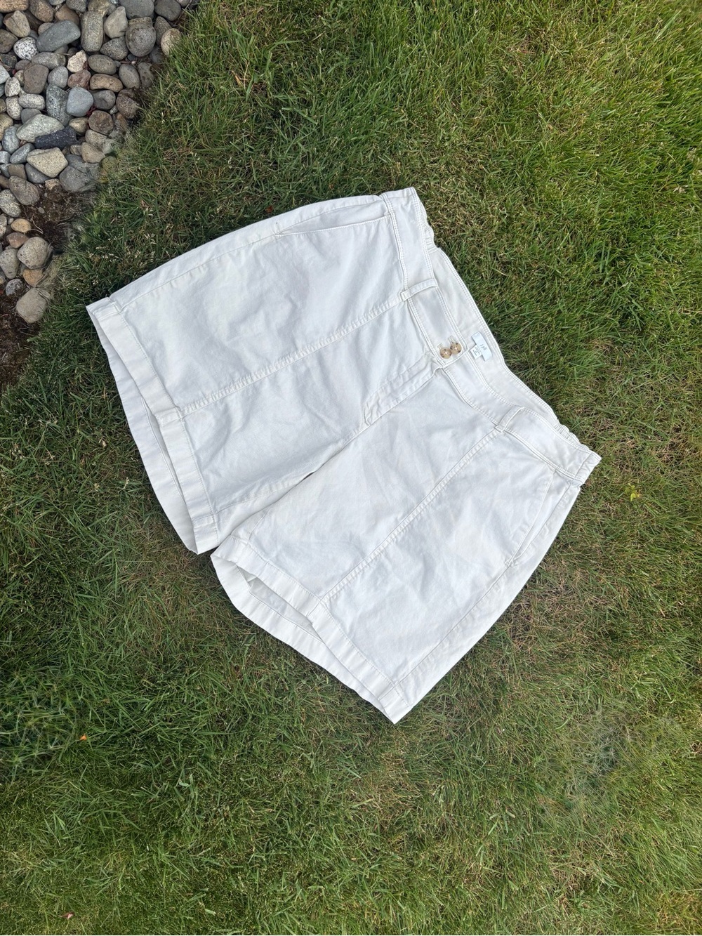 J. Jill White High-Rise Linen-Blend Bermuda Shorts